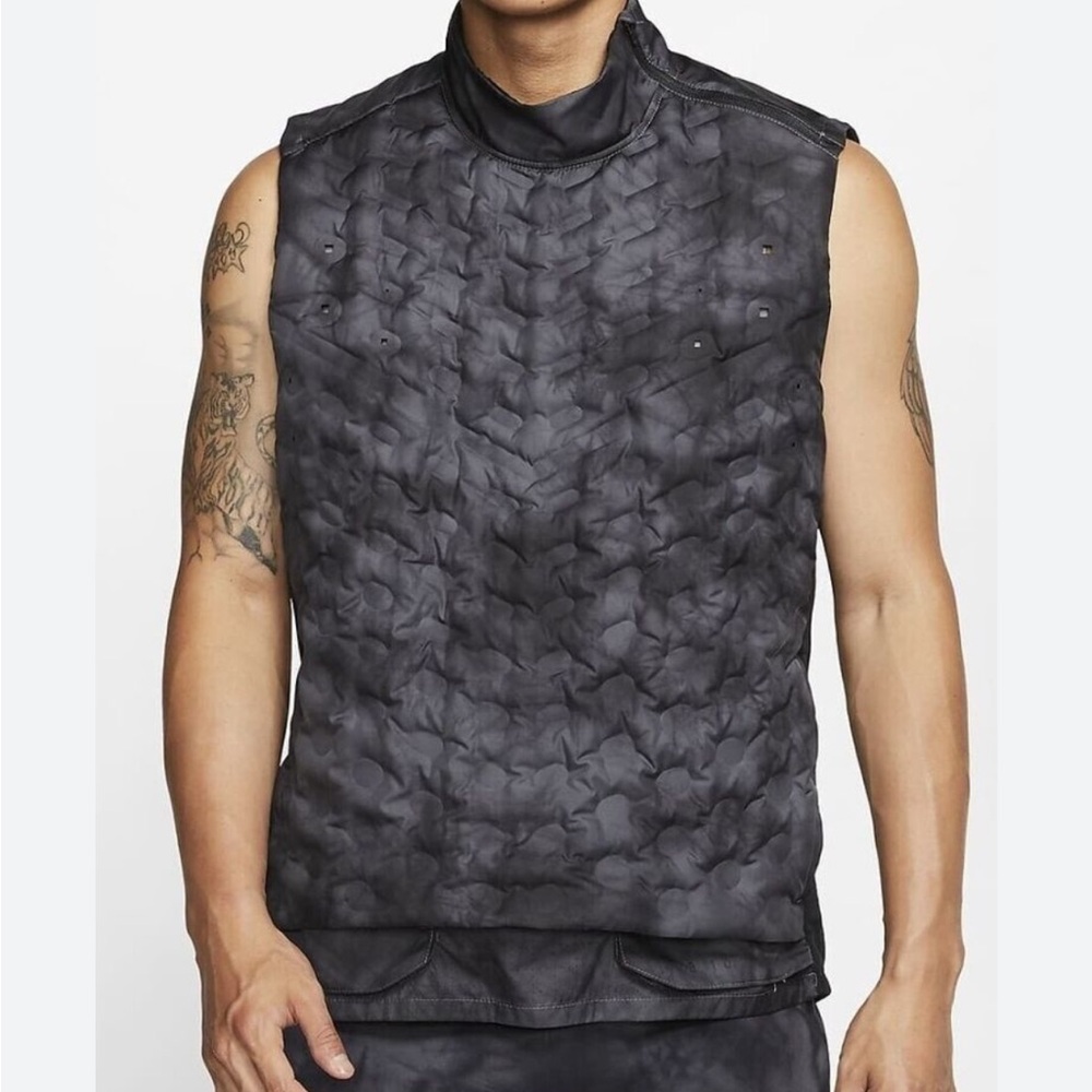 Nike Aeroloft tech pack run goosedown vest